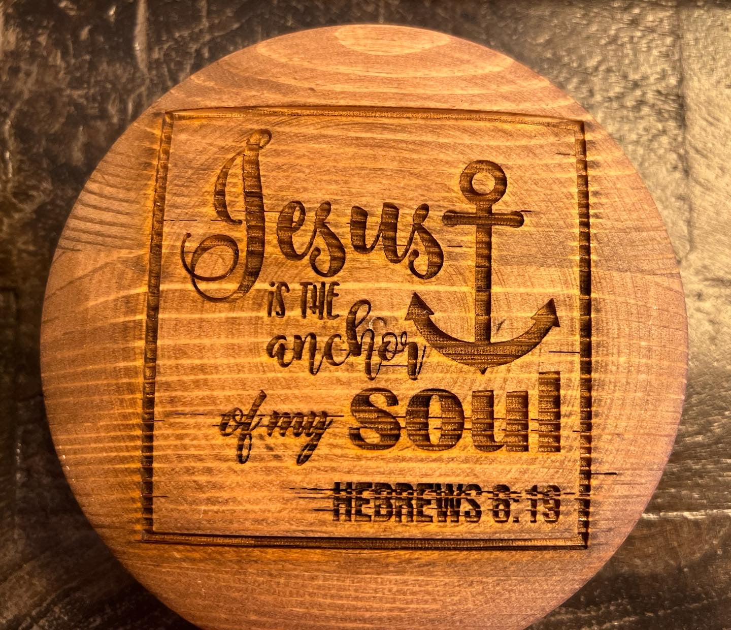 Personalized round wooden box