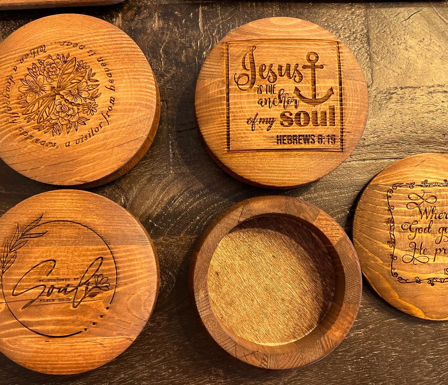 Personalized round wooden box